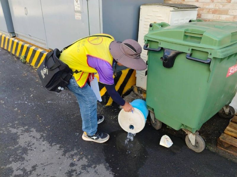 清除積水容器